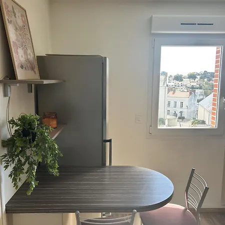 2 Avec Balcon Et Parking A Centre 波尔尼克