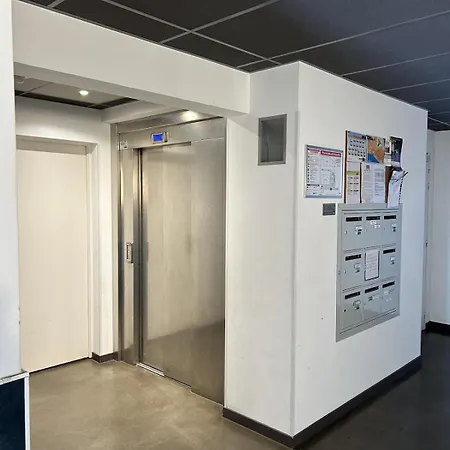 2 Avec Balcon Et Parking A Centre 公寓 波尔尼克