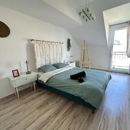 2 Avec Balcon Et Parking A Centre 波尔尼克